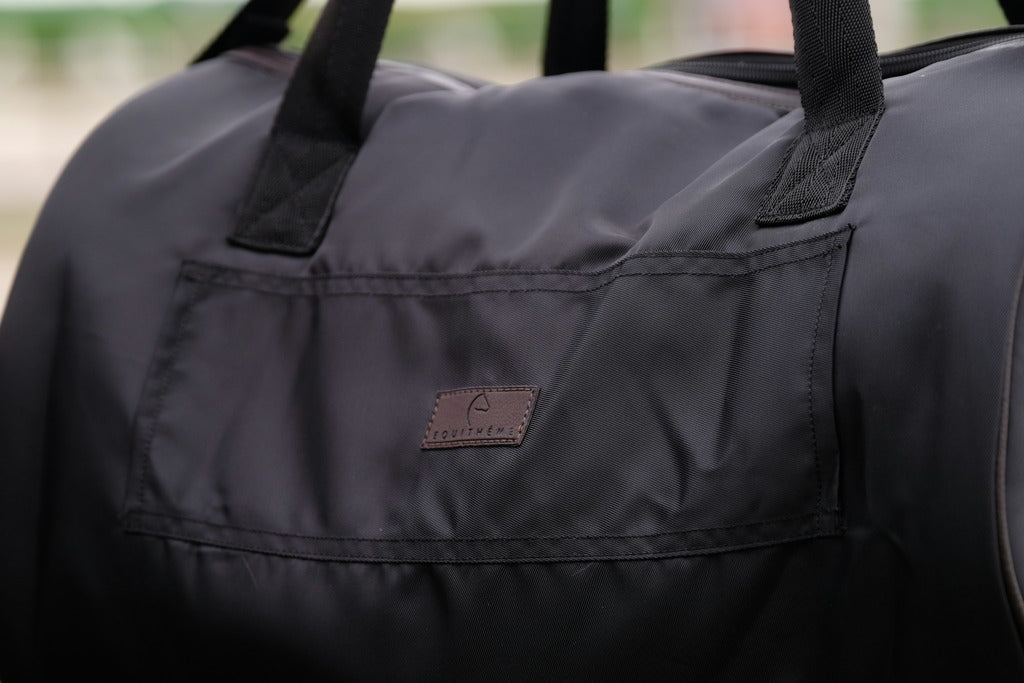 EQUITHÈME Soft Bowling Bag – Sleek, Soft, and Perfectly Versatile