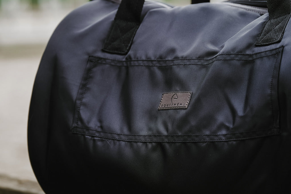 EQUITHÈME Soft Bowling Bag – Sleek, Soft, and Perfectly Versatile